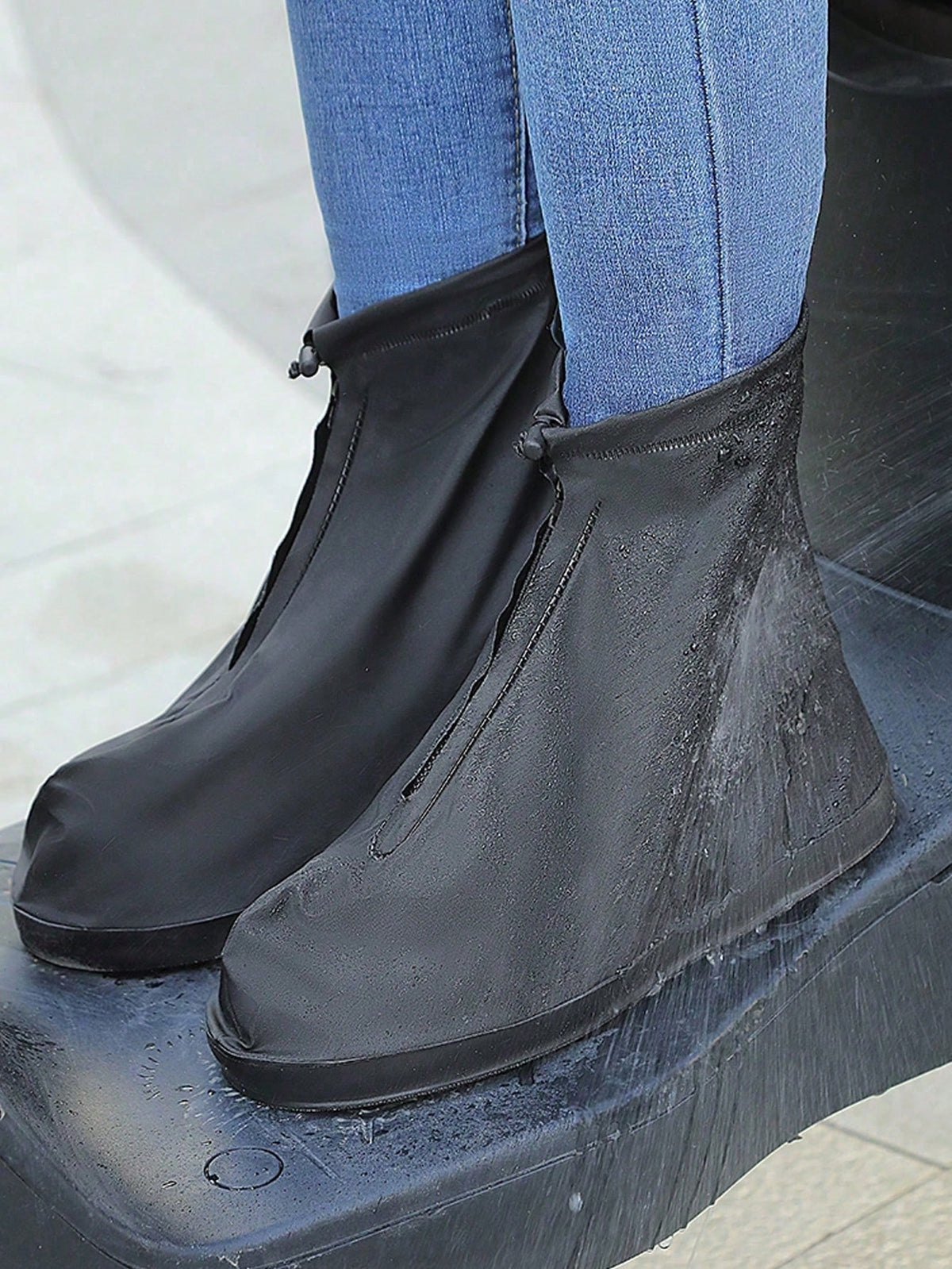 Rainshield Zip-Up Waterproof Shoe Covers