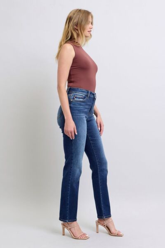 womens-light-wash-straight-leg-blue-jeans