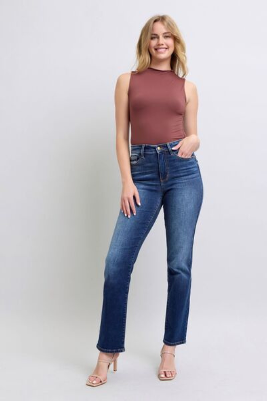 womens-light-wash-straight-leg-blue-jeans