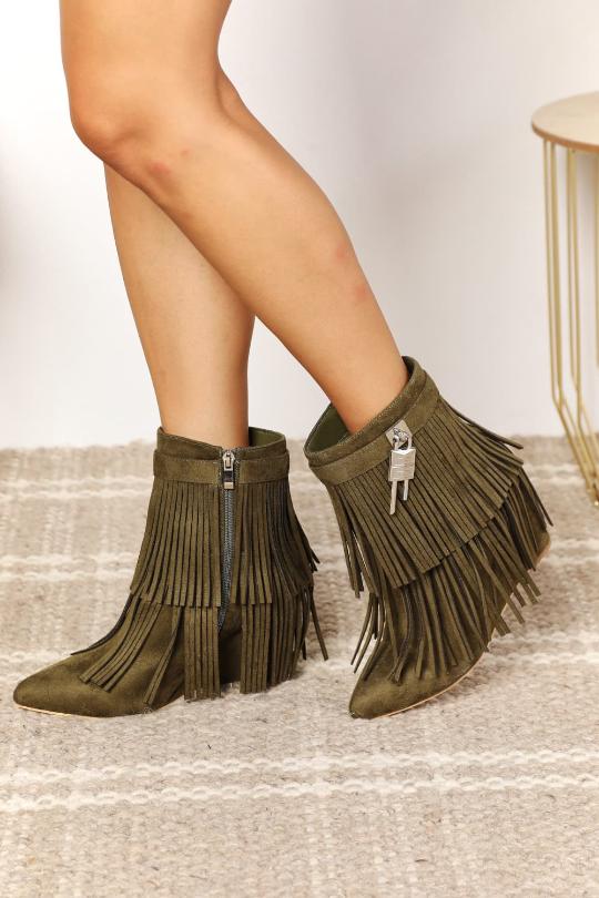 Botines de cuña con borlas para mujer