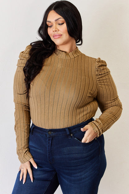 Camiseta básica de manga abullonada con cuello alto y canalé de talla grande de Bae