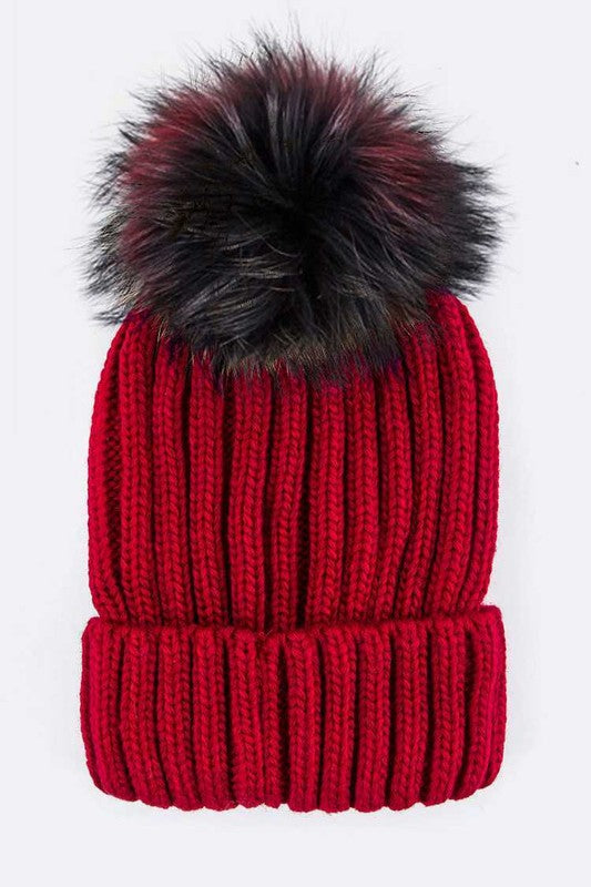 Gorro con pompón de piel de mapache de varios colores