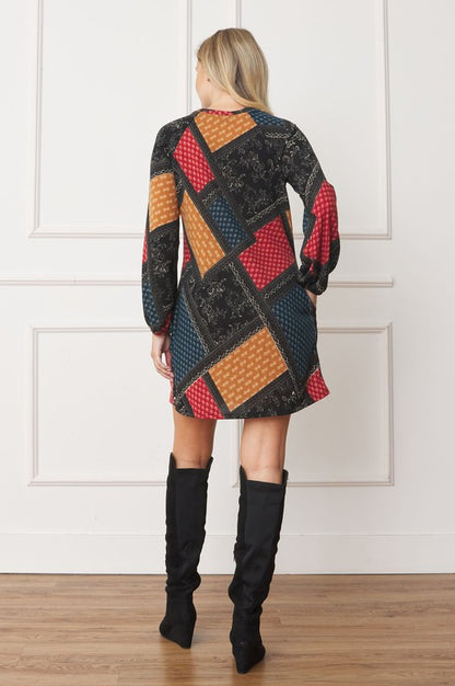 Vestido mini con mangas de obispo y múltiples parches para mujer