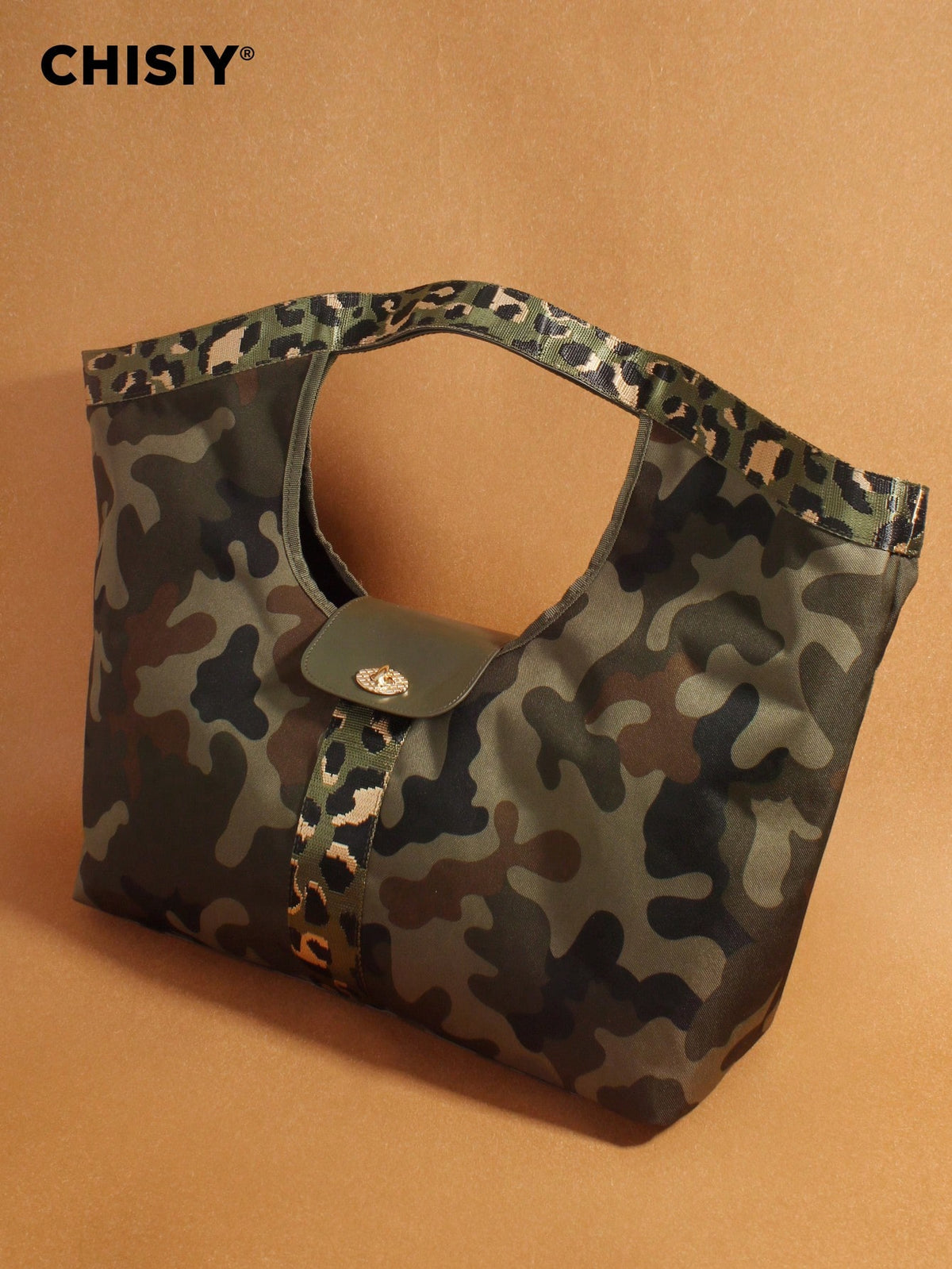 Wildwood Carryall Camouflage Tote Bag