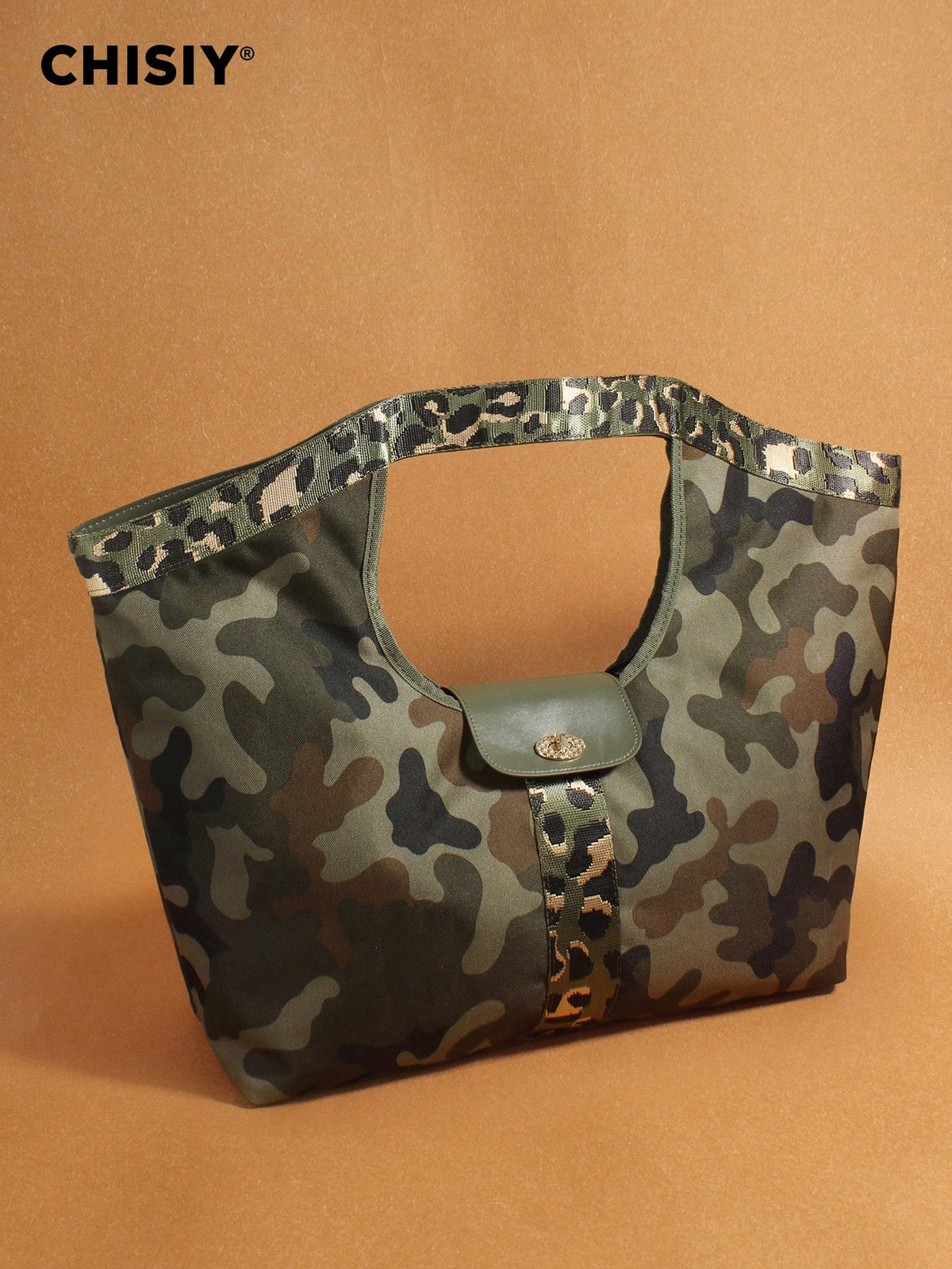 Wildwood Carryall Camouflage Tote Bag