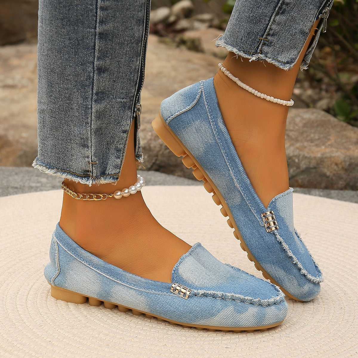 Mocasines planos con punta redonda