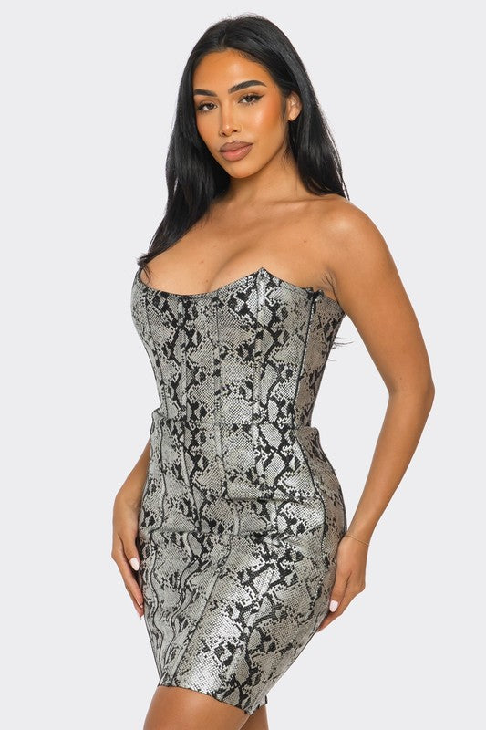 1 vestido ajustado Serpentine Glamour