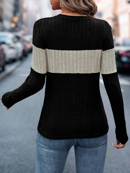 Blusa de manga larga con cuello redondo y bloques de color