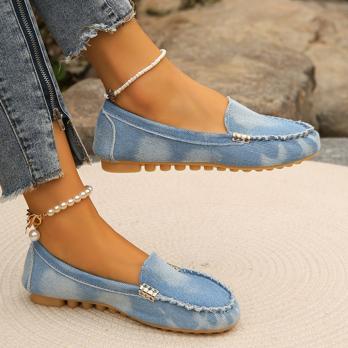 Mocasines planos con punta redonda