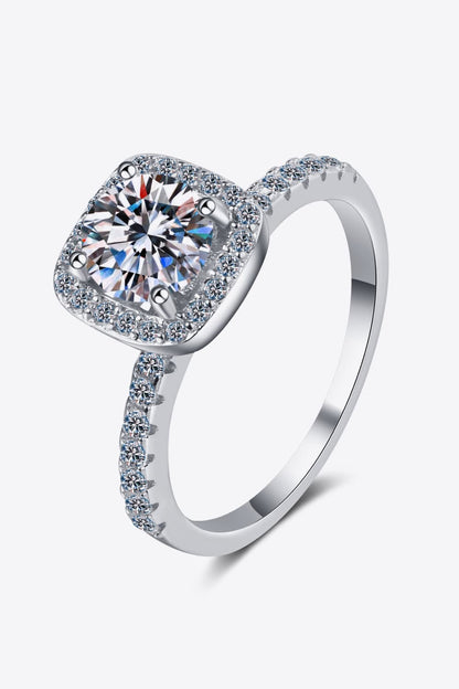 Anillo de moissanita con halo cuadrado de 2 quilates