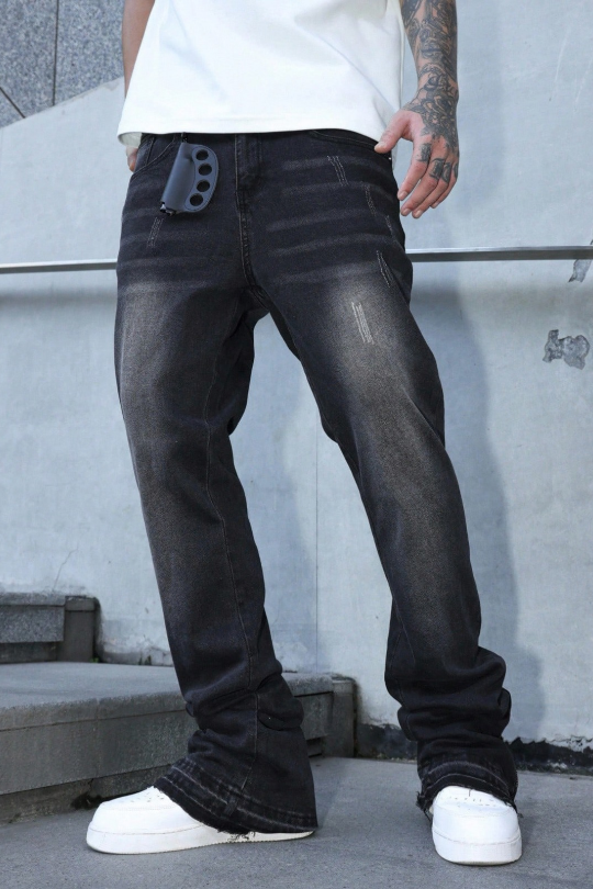 Men’s No Signal Stacked Distressed Jeans