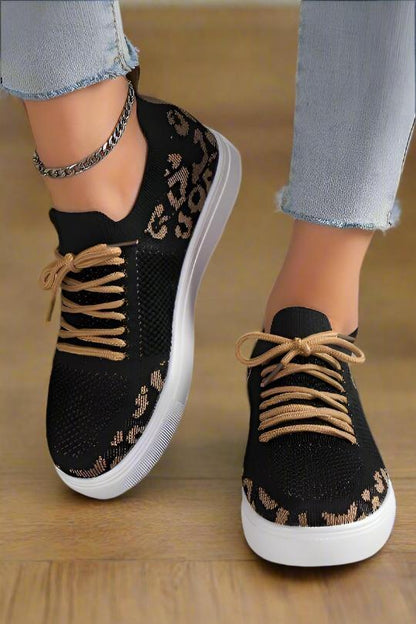 Lace-Up Canva Flat Walking Sneakers