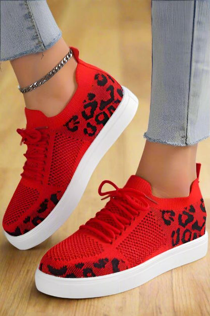 Lace-Up Canva Flat Walking Sneakers