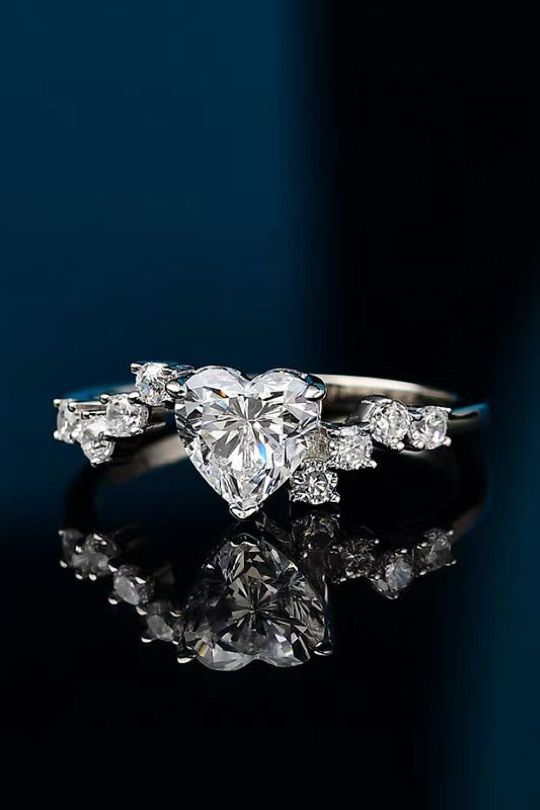 1 Carat Heart Lab Grown Diamond Ring