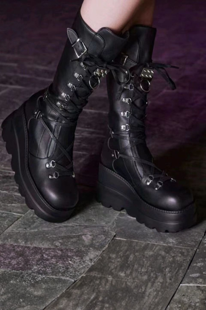 Botas de cuña con cordones de cuero sintético