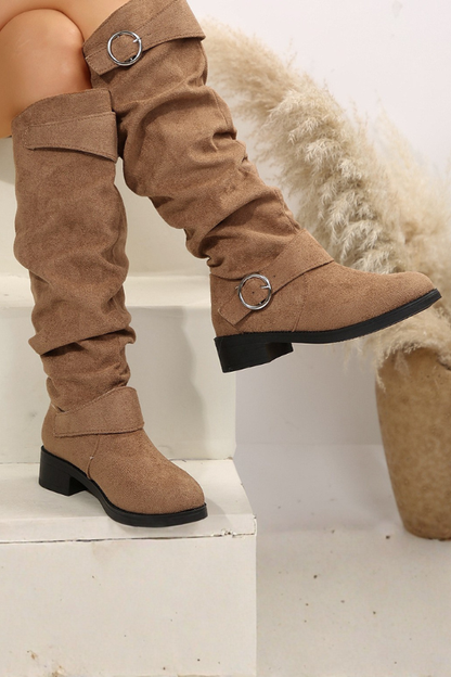 Botas de tacón de bloque con punta redonda y hebilla