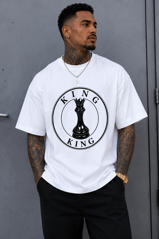 Men’s King’s Move Graphic Tee