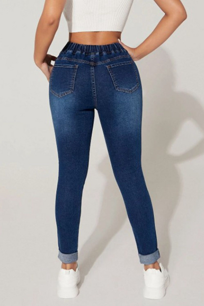 Stylish Solid Fitted Cropped Jeans