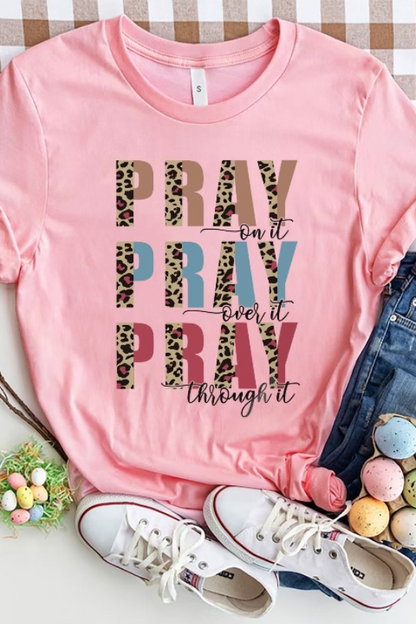 Pray Letter Graphic Short Sleeve T-Shirt