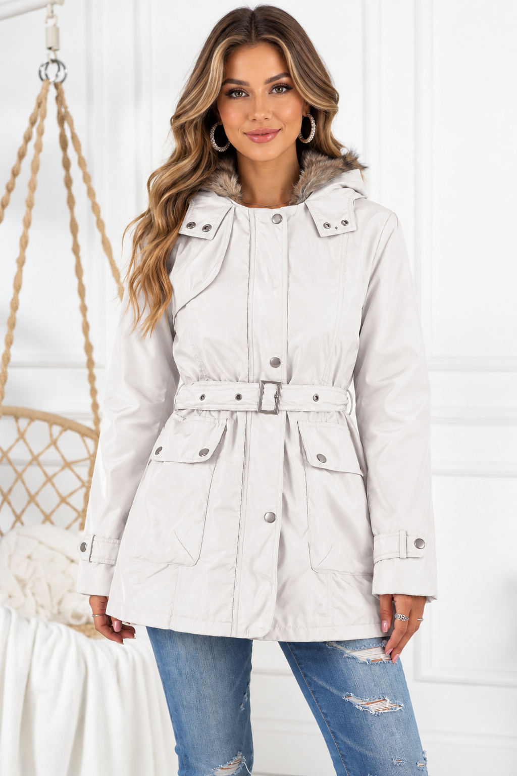 Chaqueta con capucha de tamaño completo de Ivy Lane con forro desmontable (se puede usar en tres ocasiones)