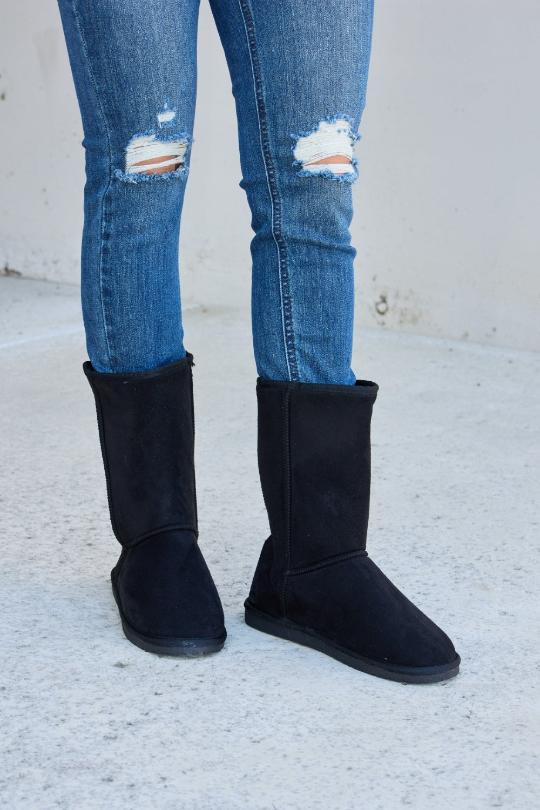 Mid Calf Thermal Lined Flat Boots